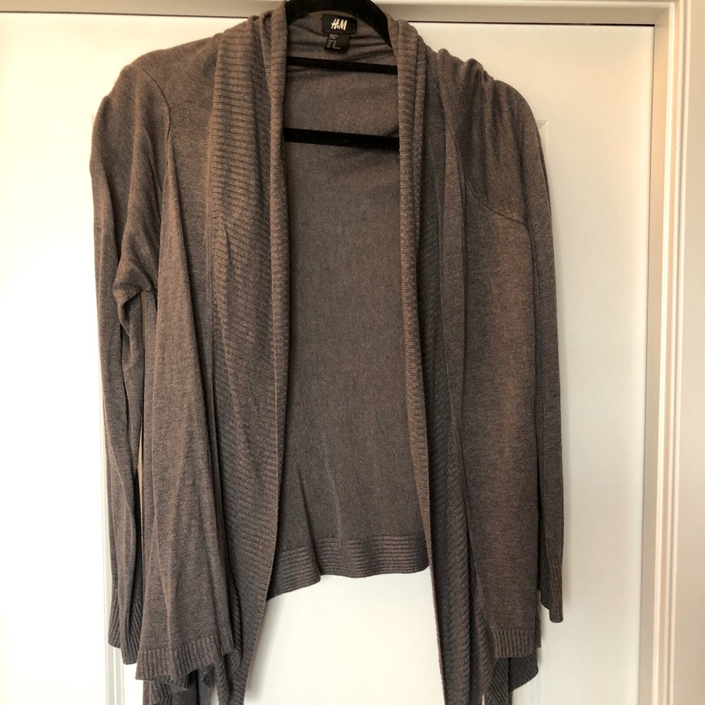Greyish brown flowy cardigan
